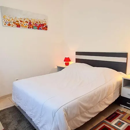 Villa Superbe Avec Piscine Chauffee A Proximite De La