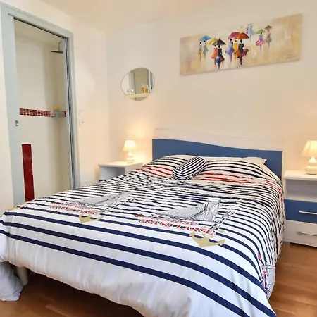 Villa Superbe Avec Piscine Chauffee A Proximite De La