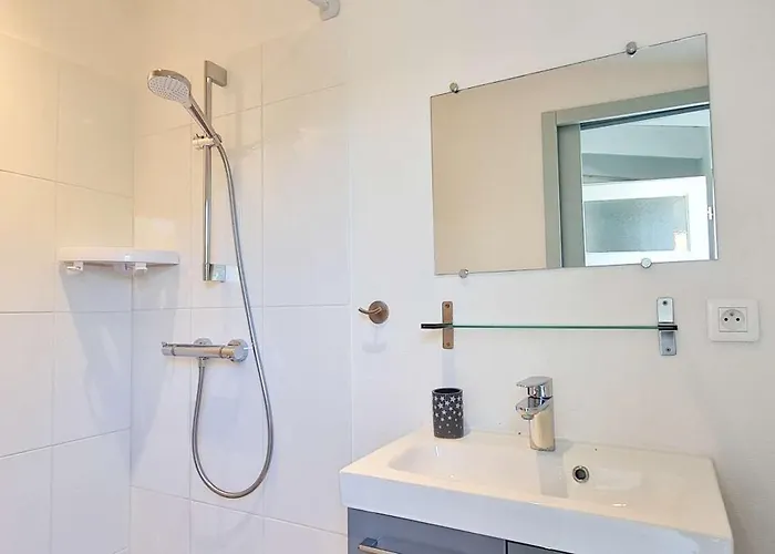 Superbe Avec Piscine Chauffée à Proximité De La Villa Rivedoux-Plage